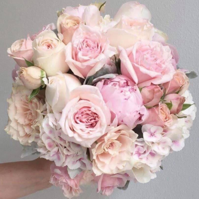 Princess fairy kiss - Handtied of fresh flowers in shades of pink