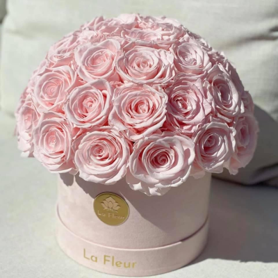 Rose Dior - Hatbox arrangement of pink roses