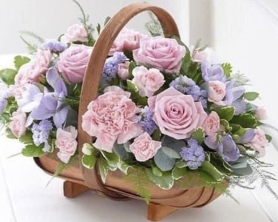 Bonnie Rose - Bonnie Rose is a beautiful basket arrangement flowers. Perfect for any special occasion.